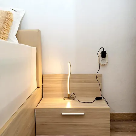 Cozy 1br Retreat Steps From Sea Garden By Flat Manаger * فارنا